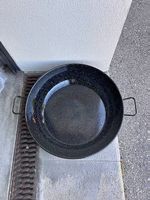 Pentola grande per paella spagnola