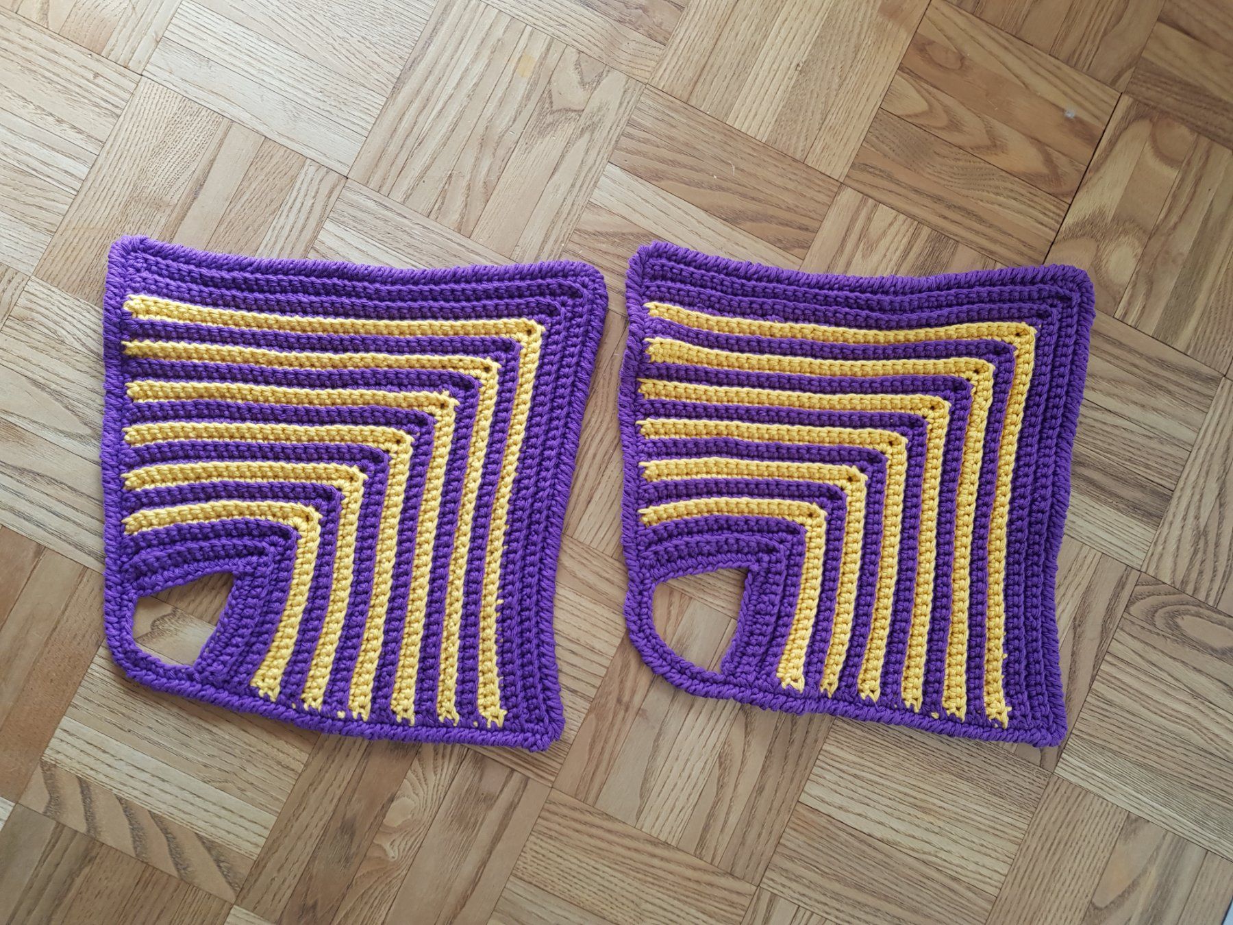 Biancheria da letto: Handgemachte Topflappen NEU – Nuovo (secondo la descrizione) da Hinwil venduto da grb02 1
