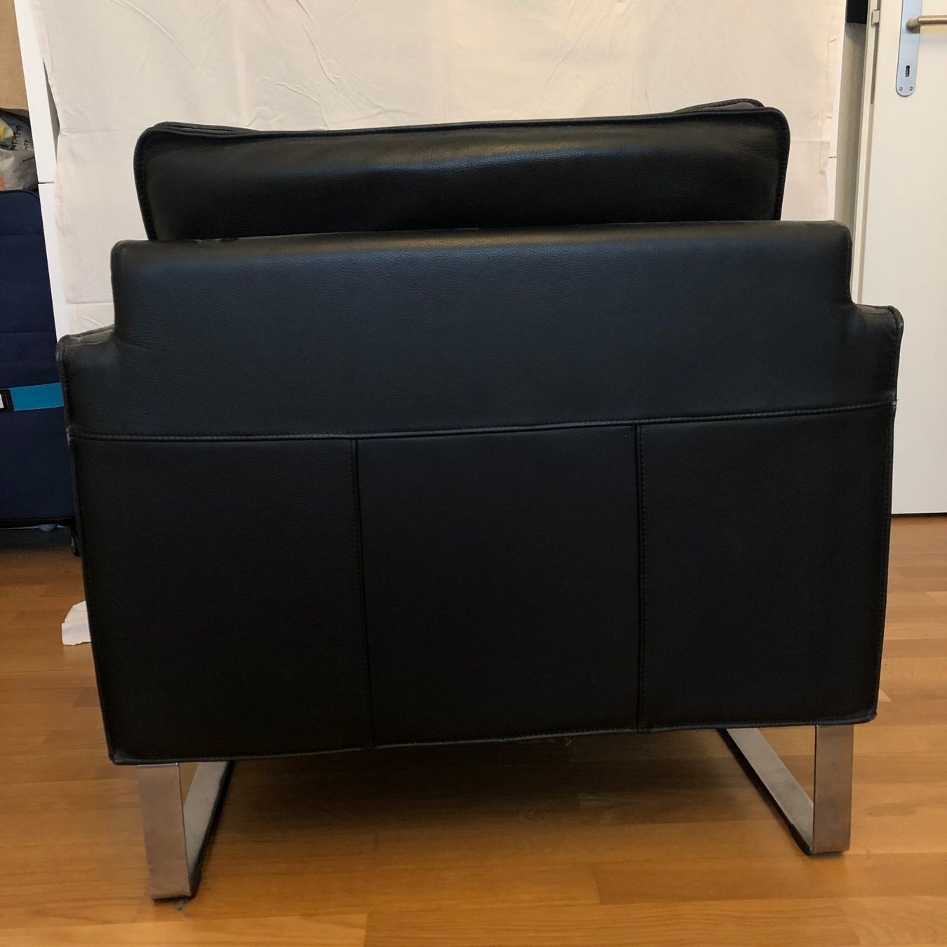 Ikea Poltrone: Schwarzer Ledersessel Mellby – Usato da Kreuzlingen venduto da Lavendel25 3