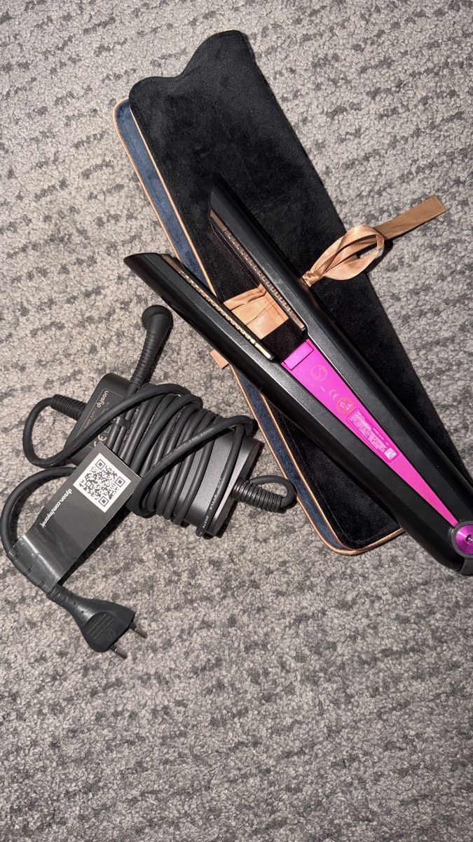 Dyson Fers à boucler & lisser: Dyson Glätteisen – D'occasion à Birmenstorf AG par eva_8tmx 3