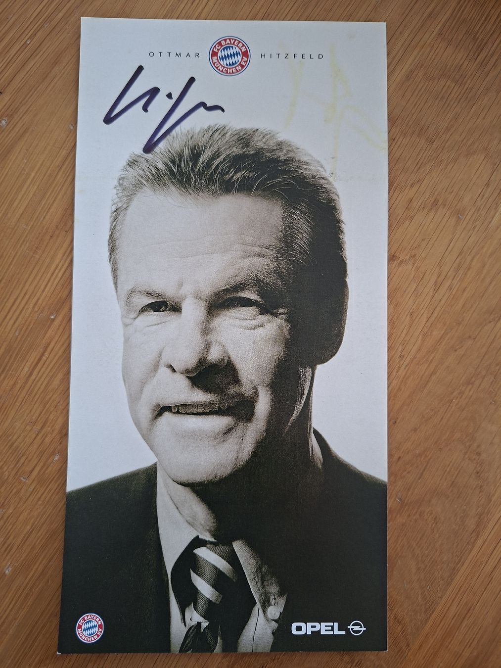 Autografi: Ottmar Hitzfeld Autogrammkarte Bayern – Usato da Thun venduto da wuschu