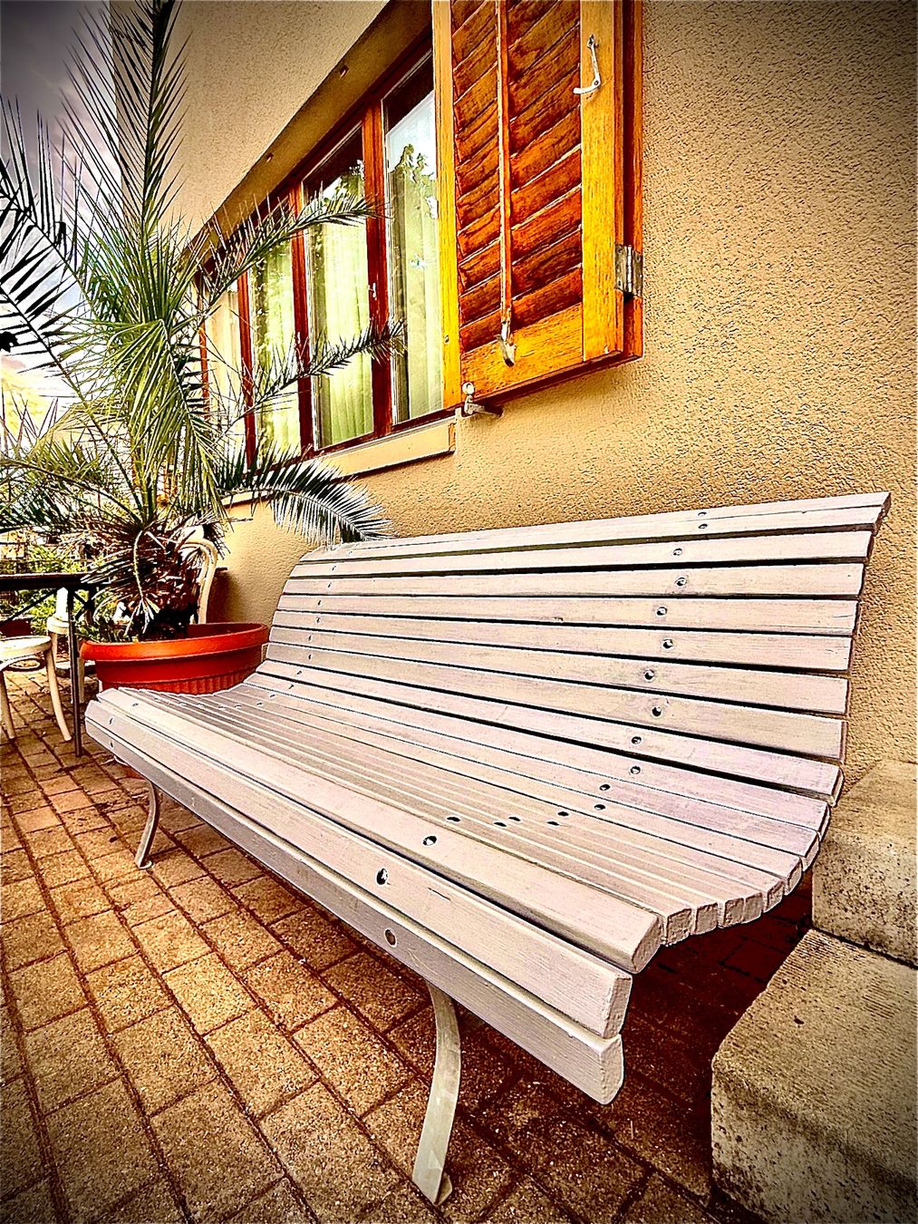 Bänke: Wunderschöne Gartenbank zu verkaufen – Gebraucht aus Zofingen von rai_x9b8