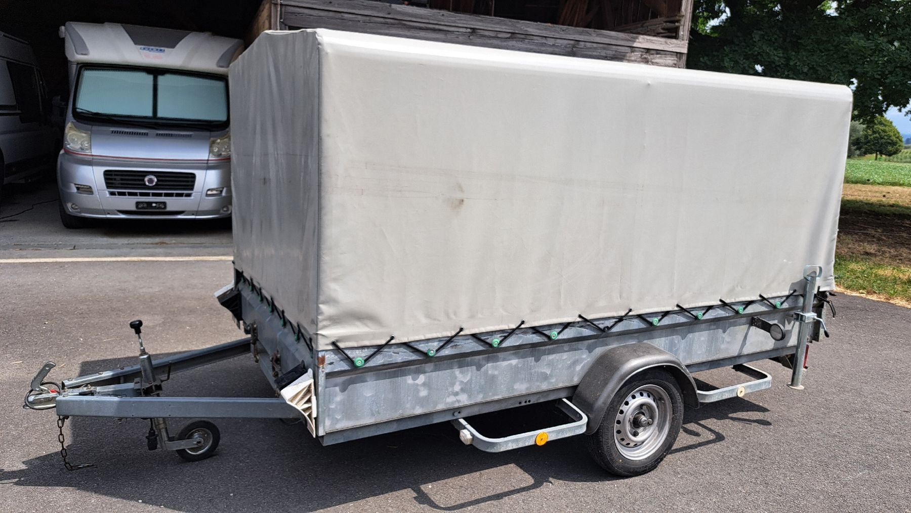 Anhänger: Anhänger mit Plane 750 Kg – Gebraucht aus Belpberg von Reno51 4