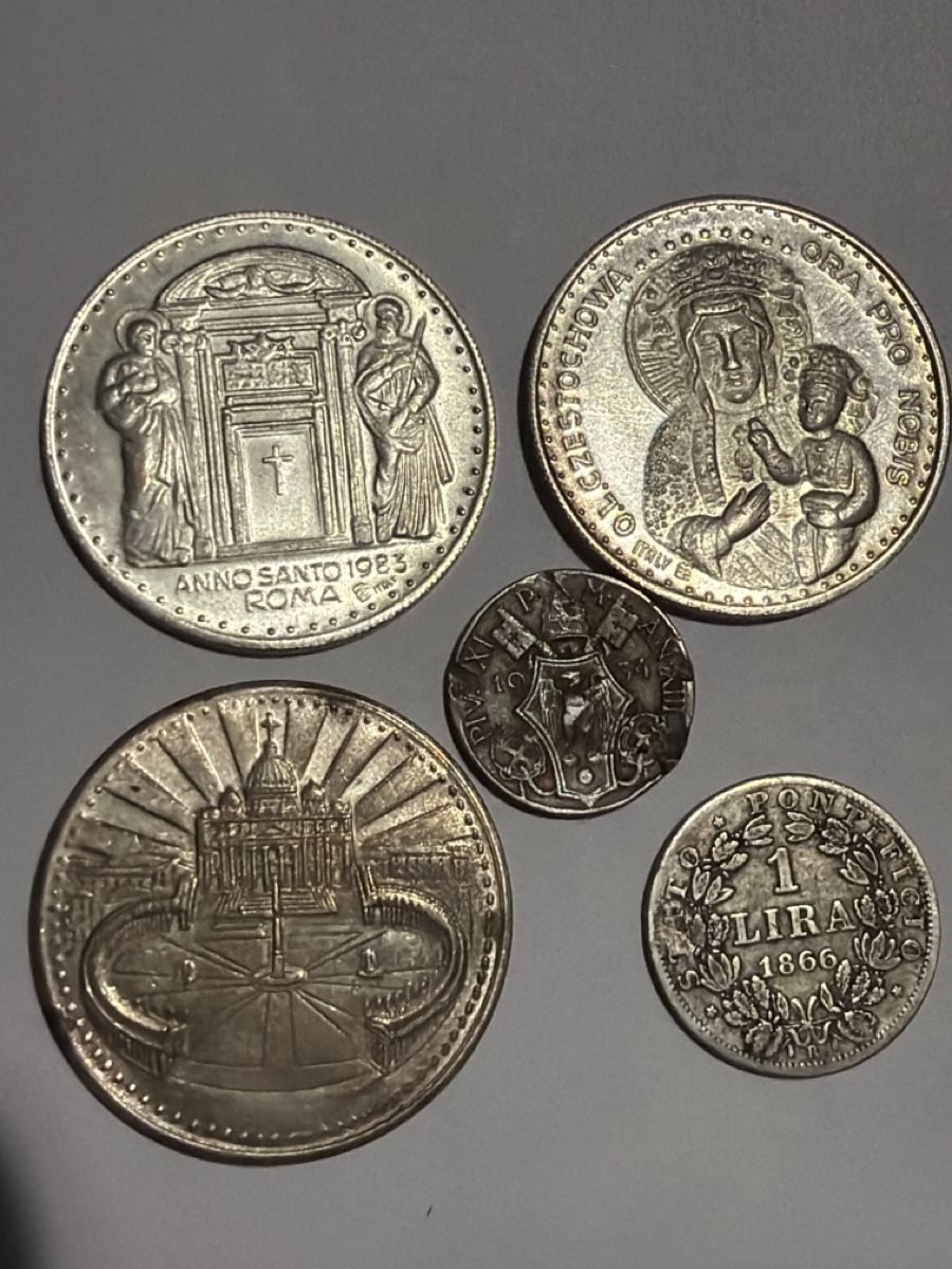 Tutti le monete: Pièces Commémoratives du Valtican en Argent – Usato da Hittnau venduto da Pat_yl7f