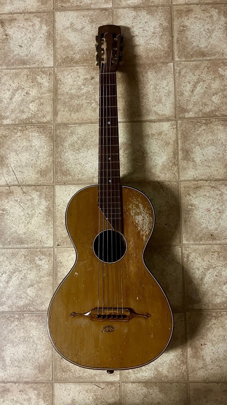 Instruments de musique: Antike Parlor-Gitarre 1920's – D'occasion à Boudry par Cedryc74