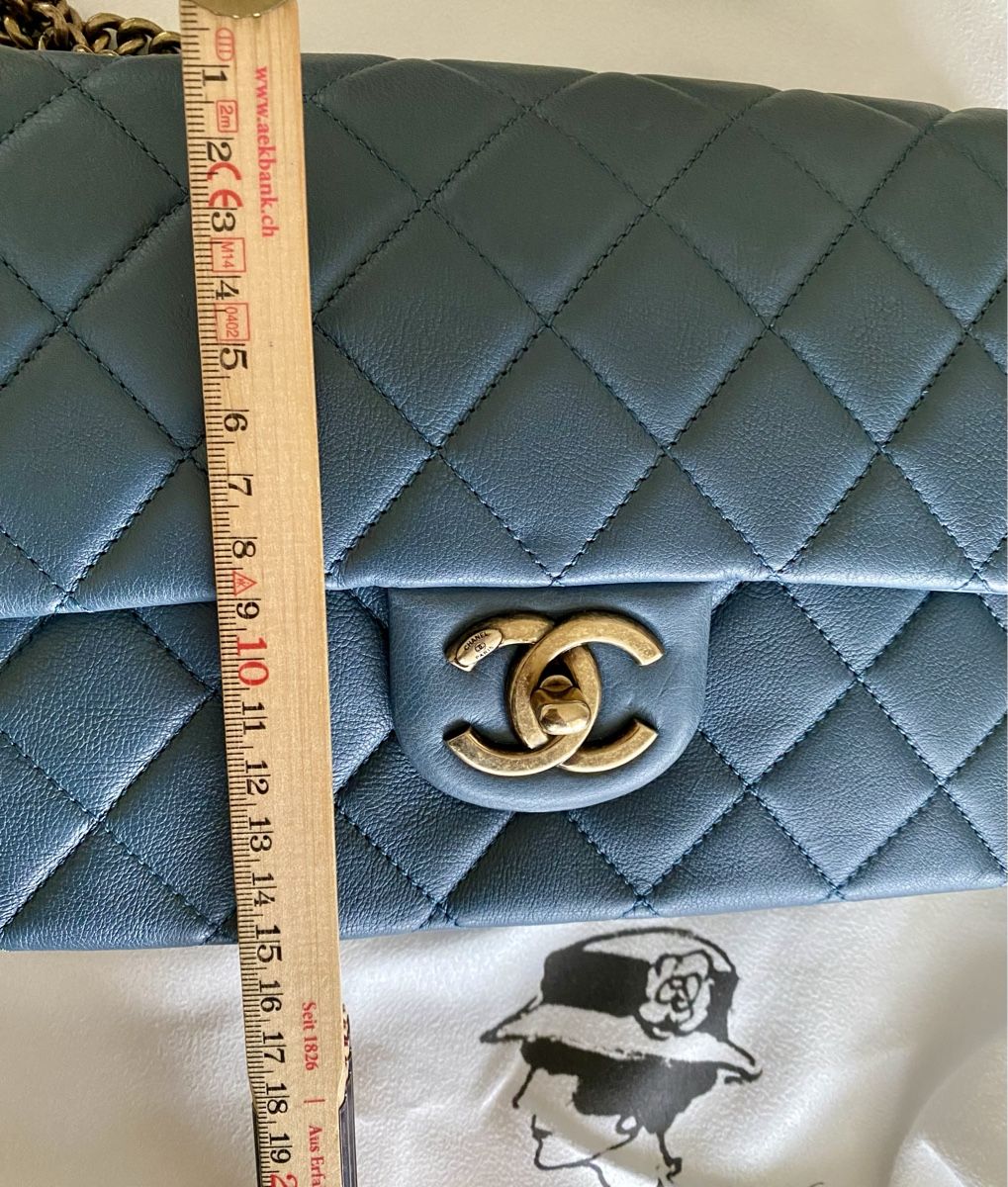 Chanel Taschen für Damen: ORIGINAL CHANEL CROWN BAG CRUISE – Gebraucht aus Belp von Aliya 9