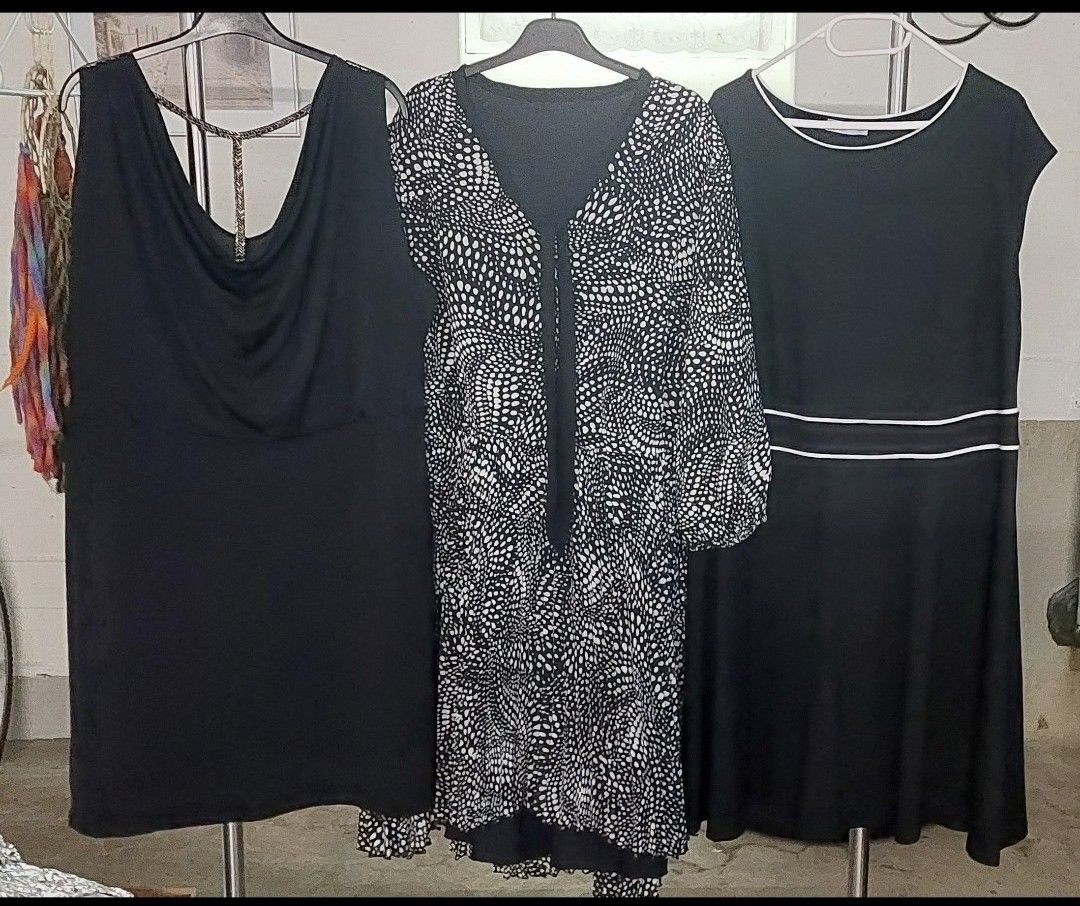 Vestiti: kleider ( preis pro stk ) – Nuovo (secondo la descrizione) da Wislikofen venduto da Ana.Gomes 3