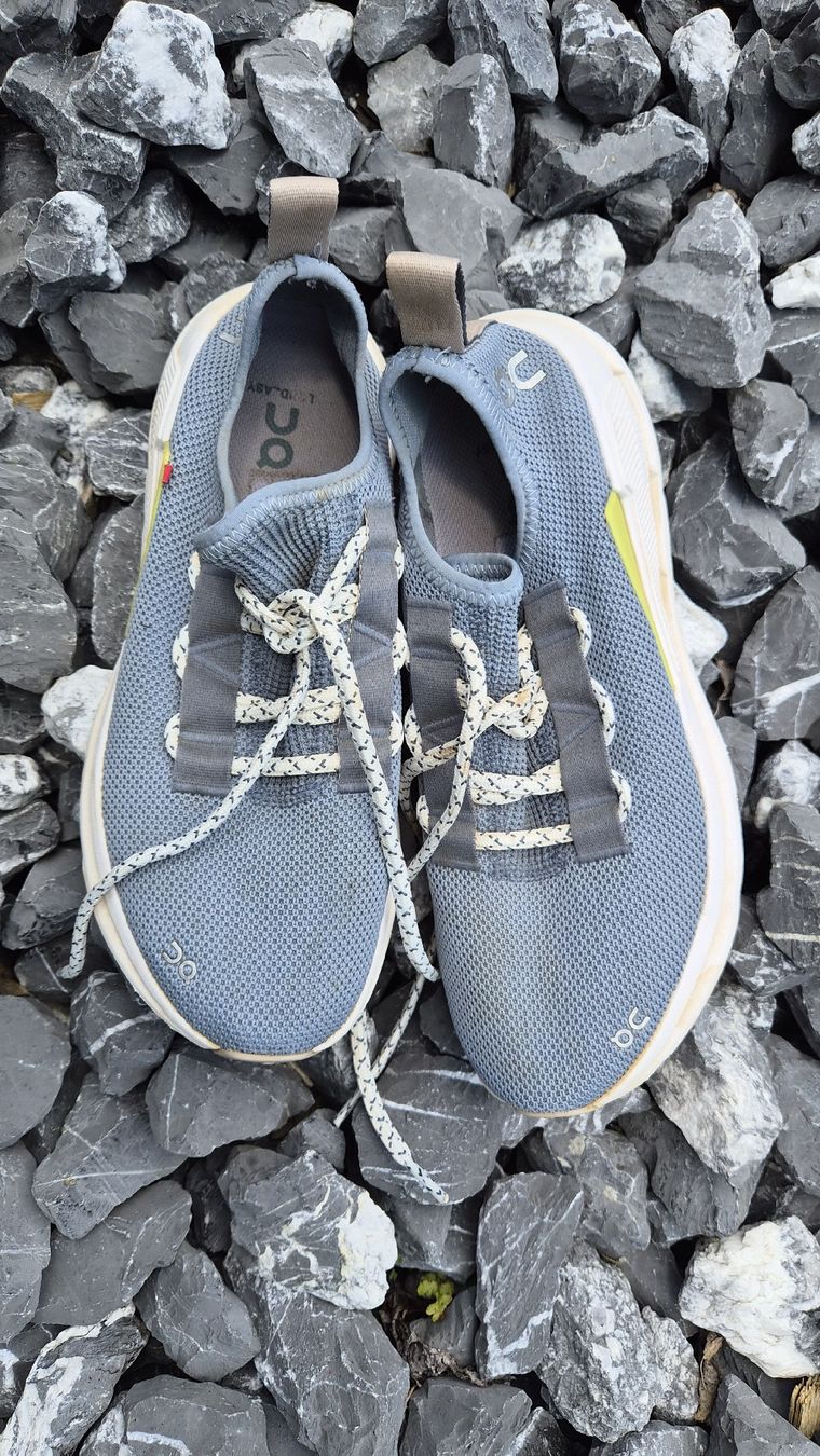 Chaussures hommes: chaussures On Cloud  – D'occasion à Villeret par roc1165