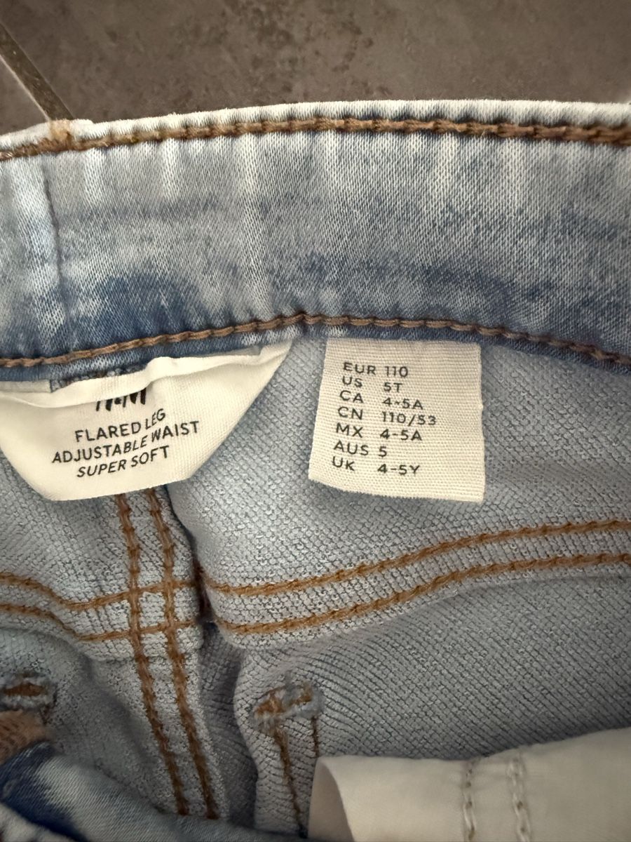 Pantaloni: Pantalons fille – Usato da Collombey venduto da carlosgomes85 2