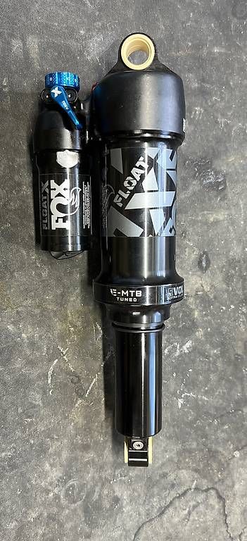 Pezzi di ricambio: E-MTB Dämpfer Fox Float Performance Elite – Usato da Giswil venduto da UeZa