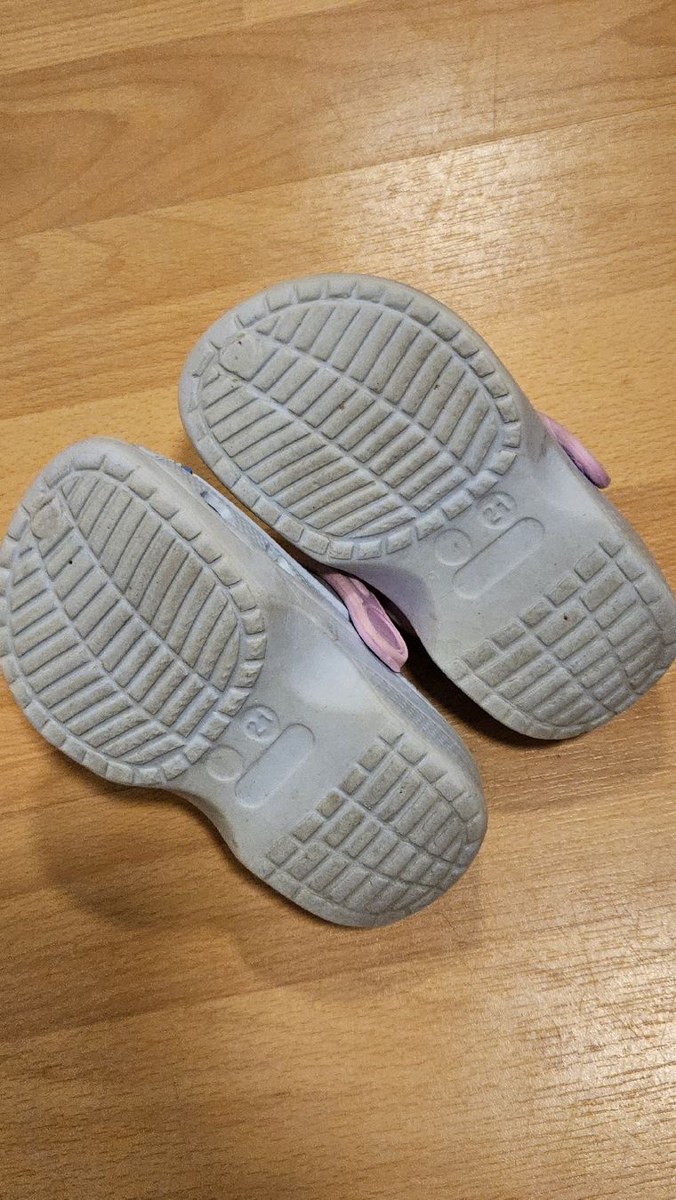 Scarpe per ragazzi: Clogs Badeschuhe Gr 21/ 22 – Usato da Murten venduto da RYO_RYO 1