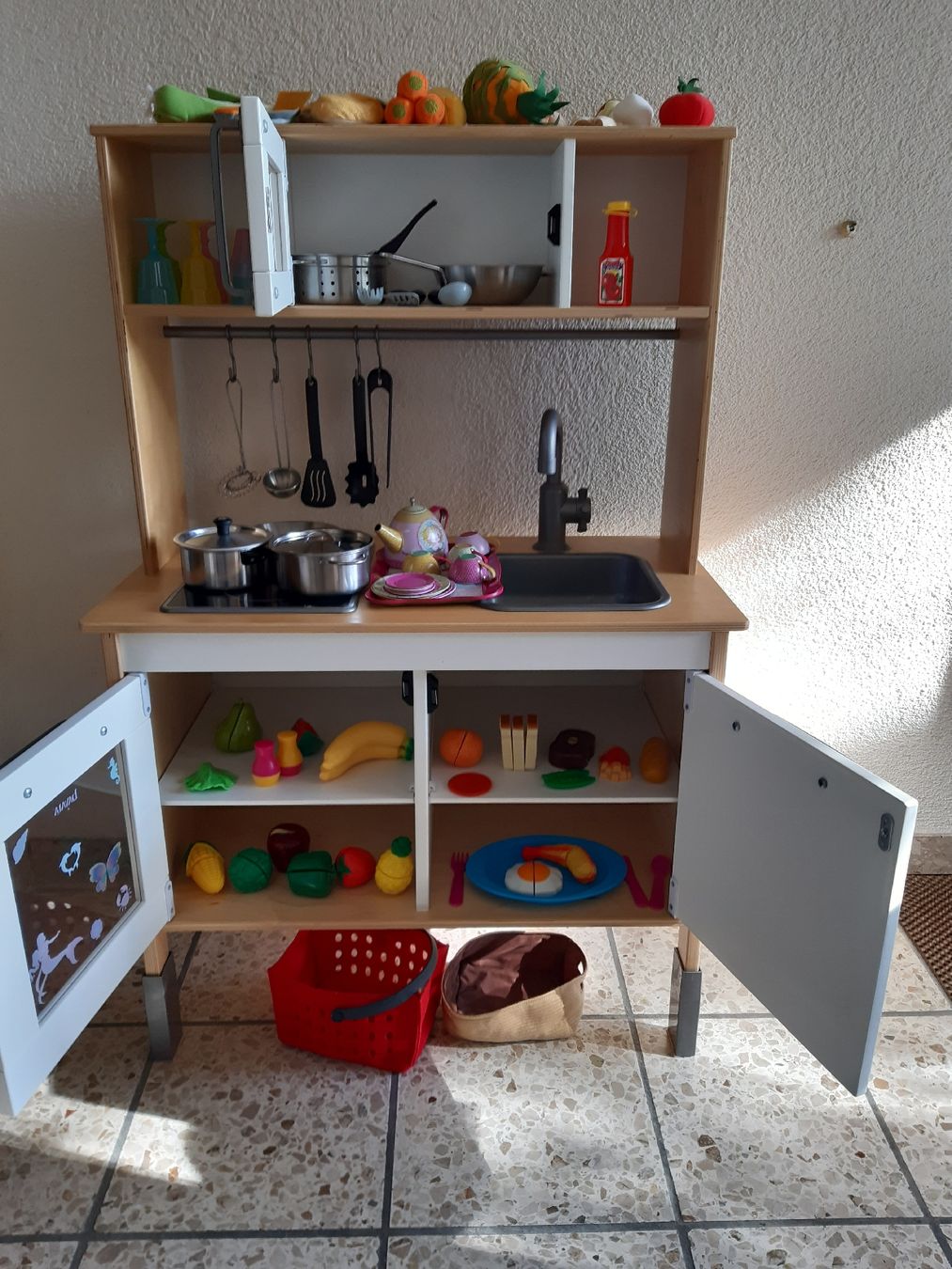 Cucine complete: Kinderküche aus Holz – Usato da Spiegel b. Bern venduto da hopplas 1