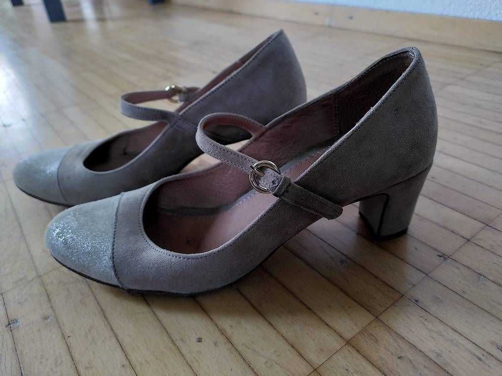 Scarpe da donna: Pumps von Varese, Grösse 38 – Usato da Ettenhausen TG venduto da blumenkind37 2