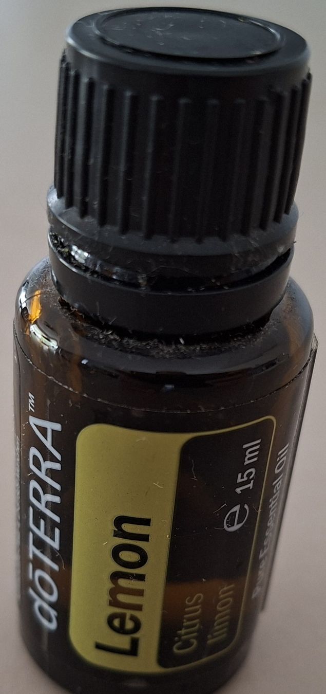 Doterra Huiles essentielles: doTERRA Lemon ätherisches Oel – D'occasion à Ballwil par Don-steve