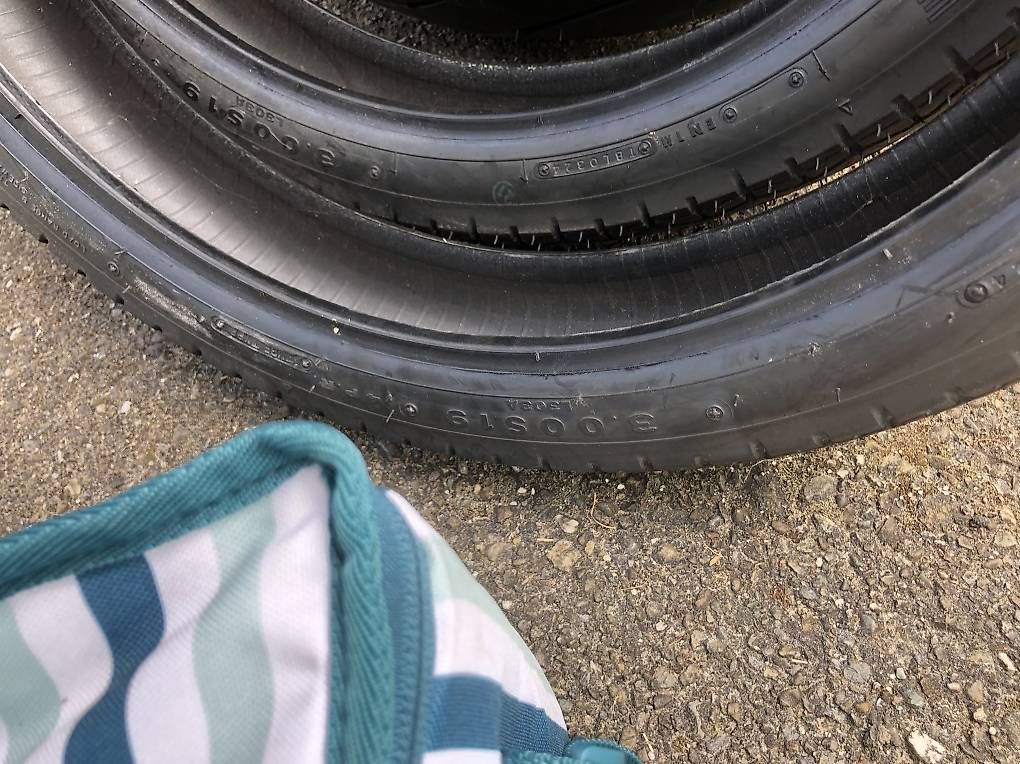 Bridgestone Pneumatici & Ruote complete: 2 Stück Bridgestone Oldtimer Reifen 3.00 x 19 – Nuovo e nell'imballaggio originale da Gohl venduto da YSysoiuz 1