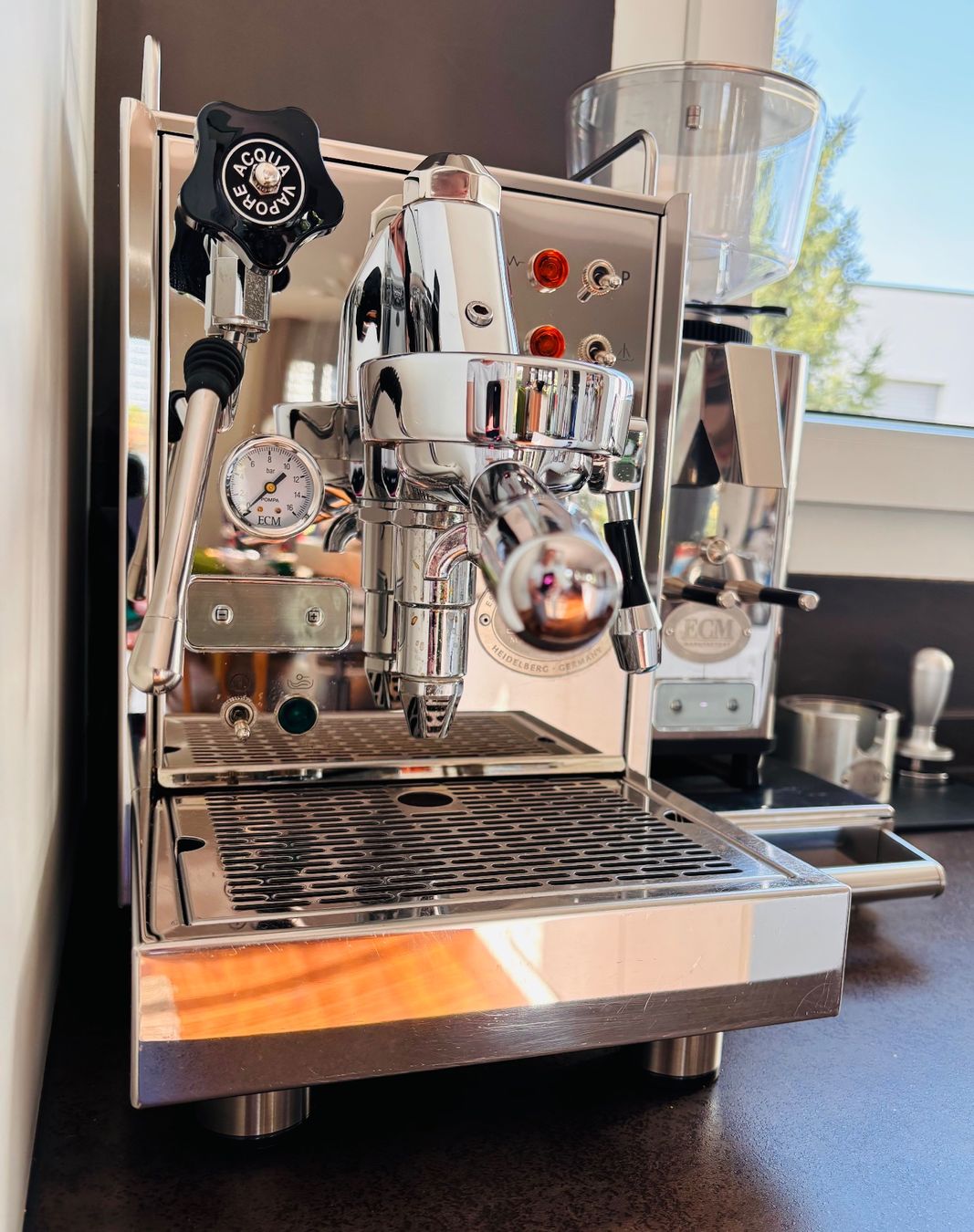 ECM Manufacture Macchine per caffè & Macchine per espresso: Hochwertiges ECM Classika PID Kaffeemaschinenset – Usato da Oberkirch LU venduto da Roeschu28 1