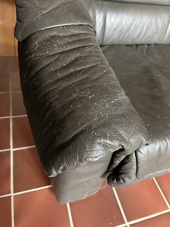 Sofas: 1 fauteuil et 2 canapés – Gebraucht aus Combremont-Petit von gib_6sl7 3