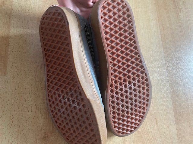 Vans Scarpe da uomo: VANS Old Skool Gr. 42 Wildleder Gummisohle Schuhe Sneaker – Usato da Luzern venduto da Secondhand-05 4