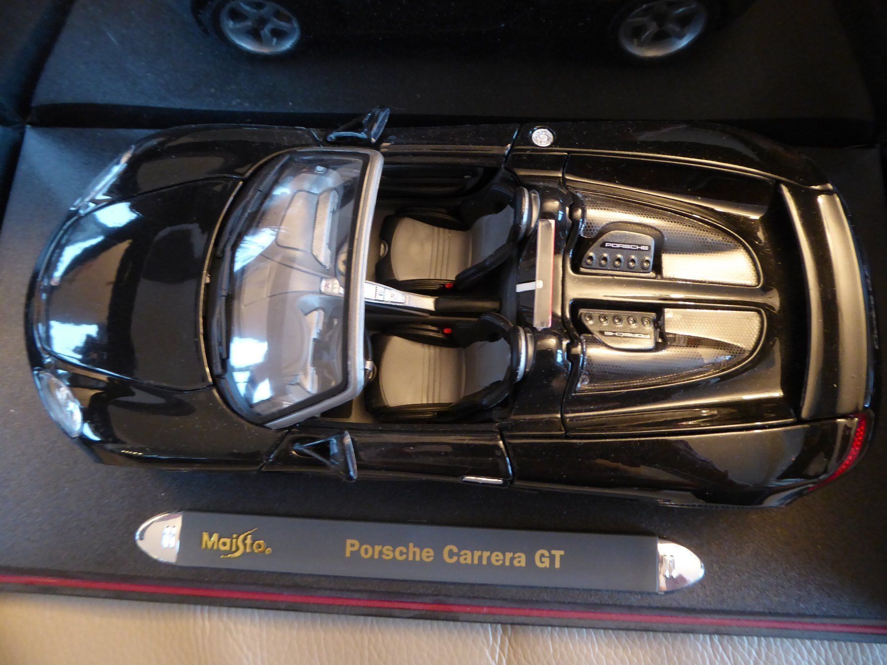 Porsche Modellautos: Porsche Carrera GT 1:18 – Neu (gemäss Beschreibung) aus Hettlingen von Zambole 4