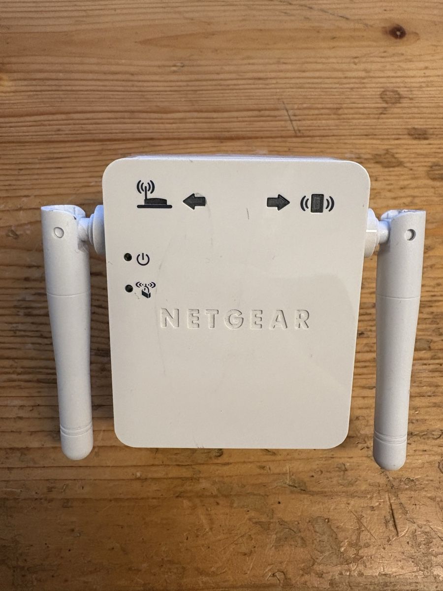 Neuwertiger Netgear WLAN Repeater Modell WN3000RPv3 (Gebraucht