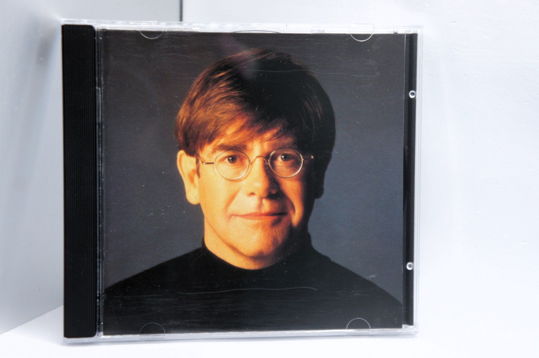 CD: CD Elton John – Made In England – Usato da Ernetschwil venduto da luisvonerni