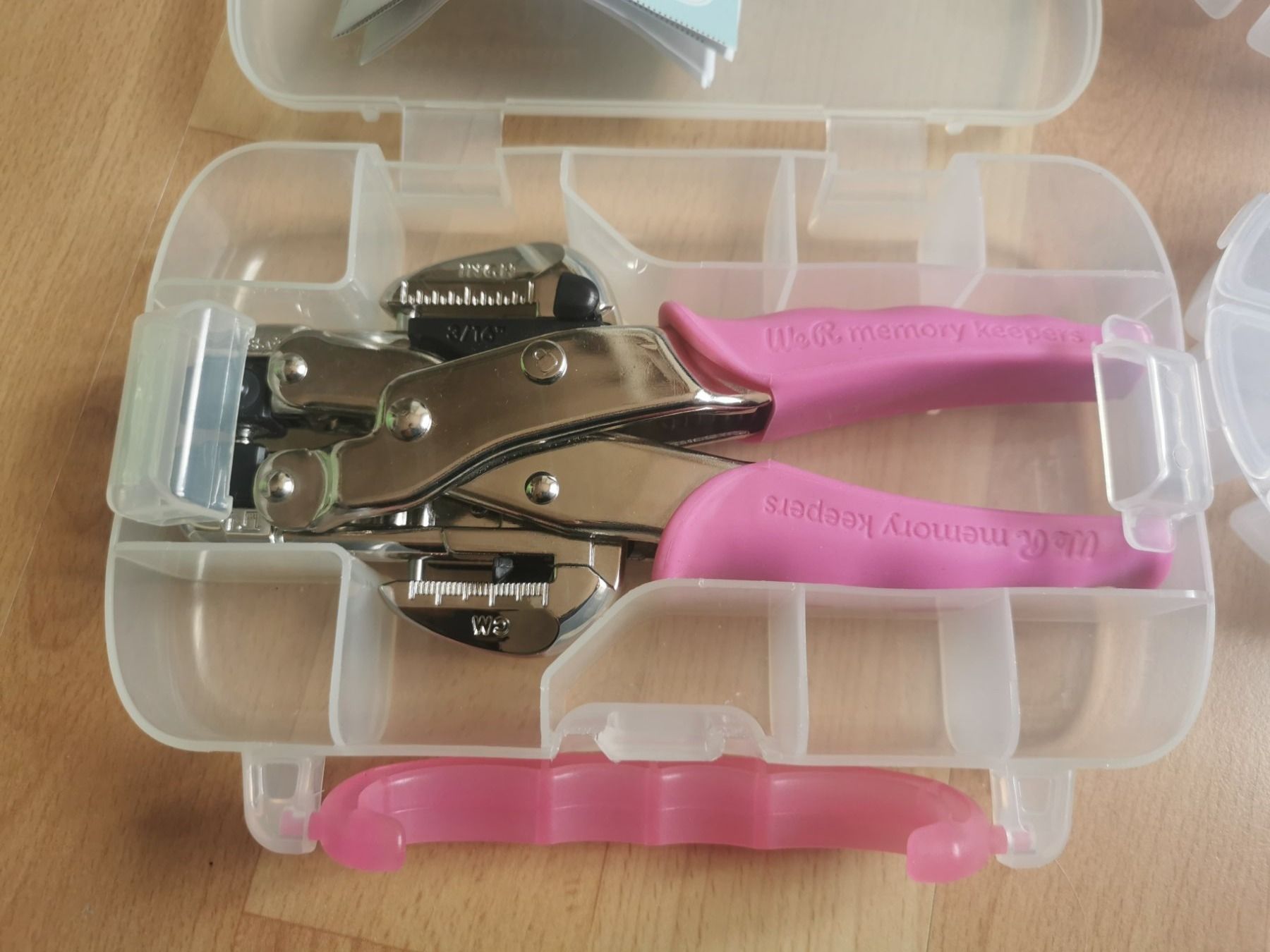 Kits de loisir créatif: Crop-A-Dile We R – D'occasion à Peyres-Possens par vevette65 1