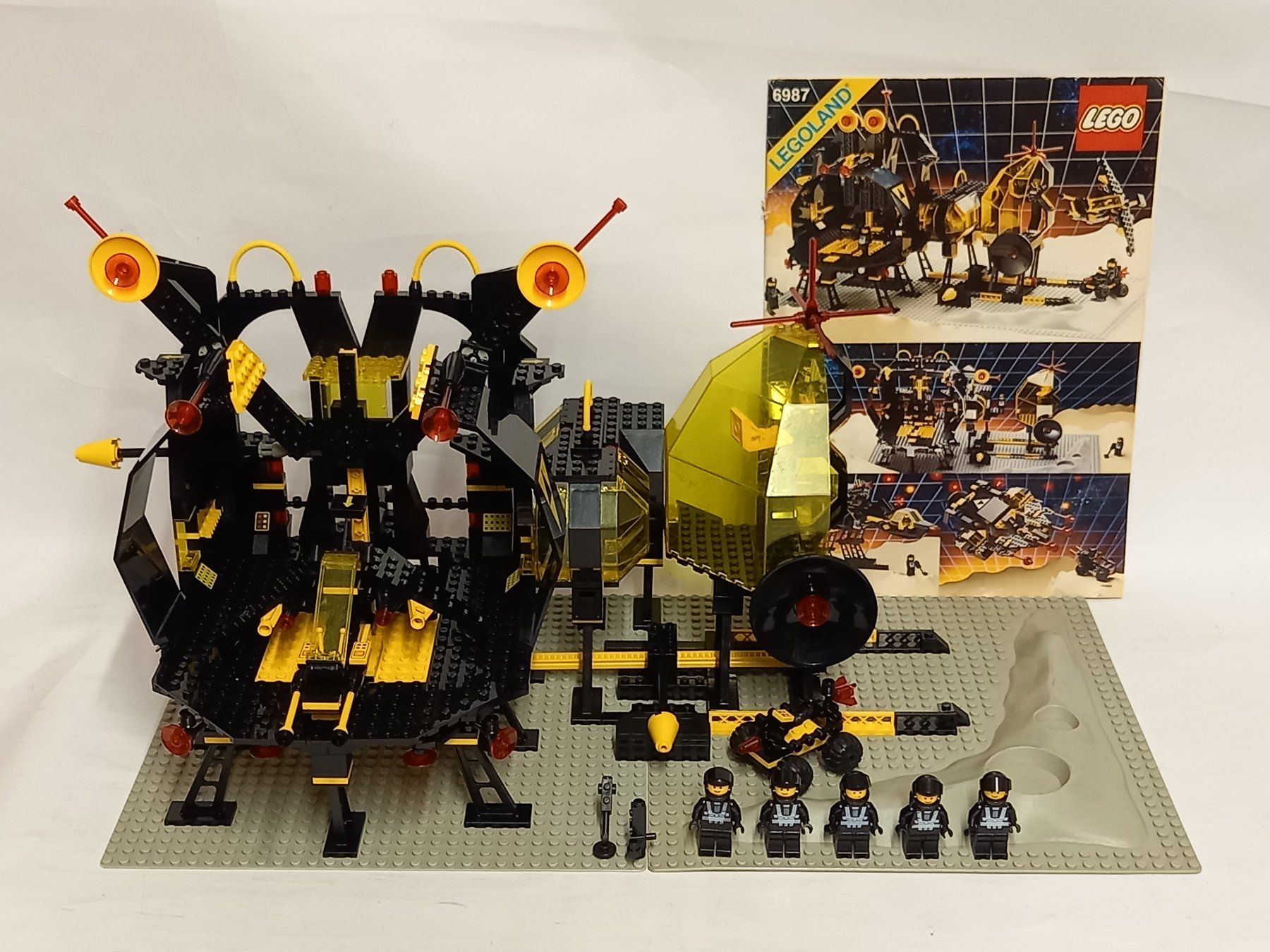 Lego Giocattoli: Lego Legoland Space 6987 Blacktron I Message Intercept Base – Usato da Derendingen venduto da Boeni80