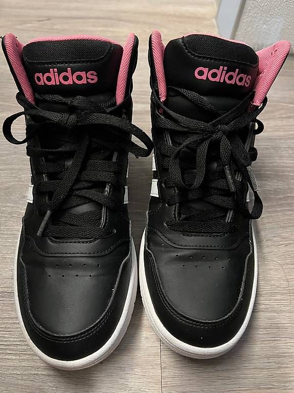 Adidas Scarpe da donna: Adidas Schuhe, neuwertig – Usato da Hirschthal venduto da rooblue 1