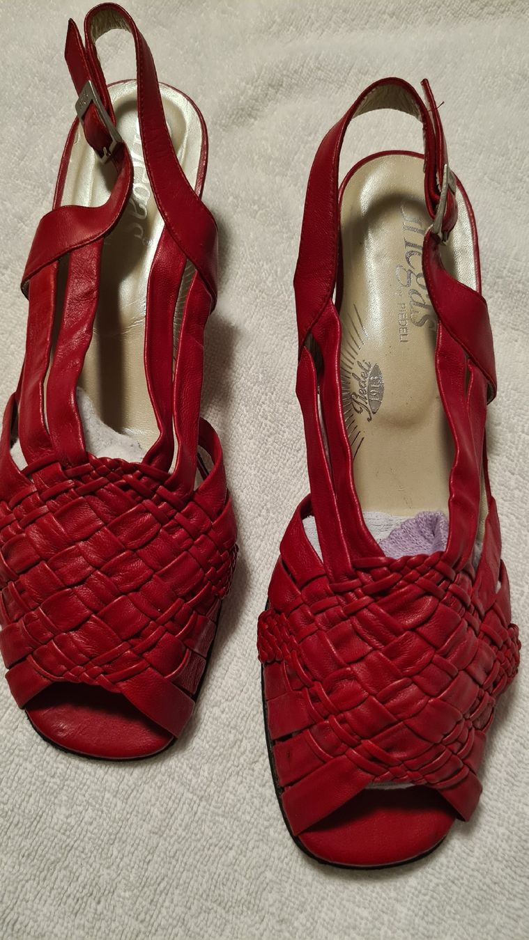 Scarpe da donna: Griegas schuhe  – Usato da Kriens venduto da nello-1