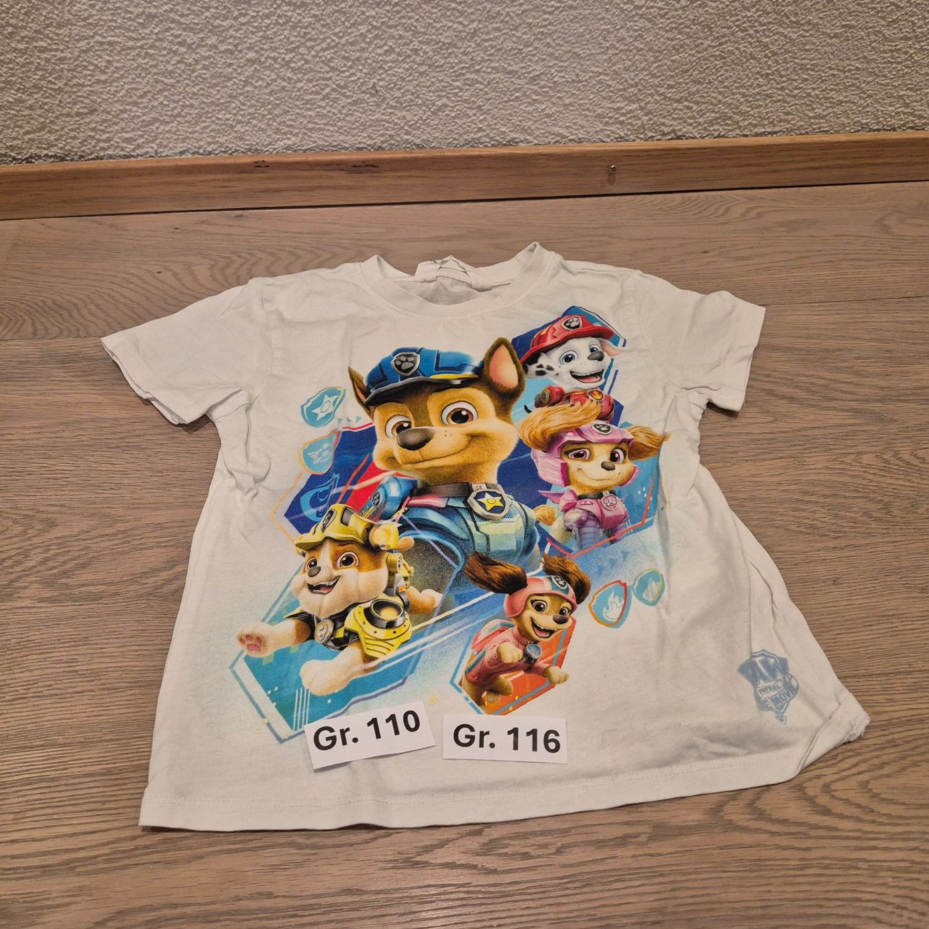 Hemden, T-Shirts & Polos: T-Shirt Gr. 110/116 – Gebraucht aus Steinhausen von Housebabe