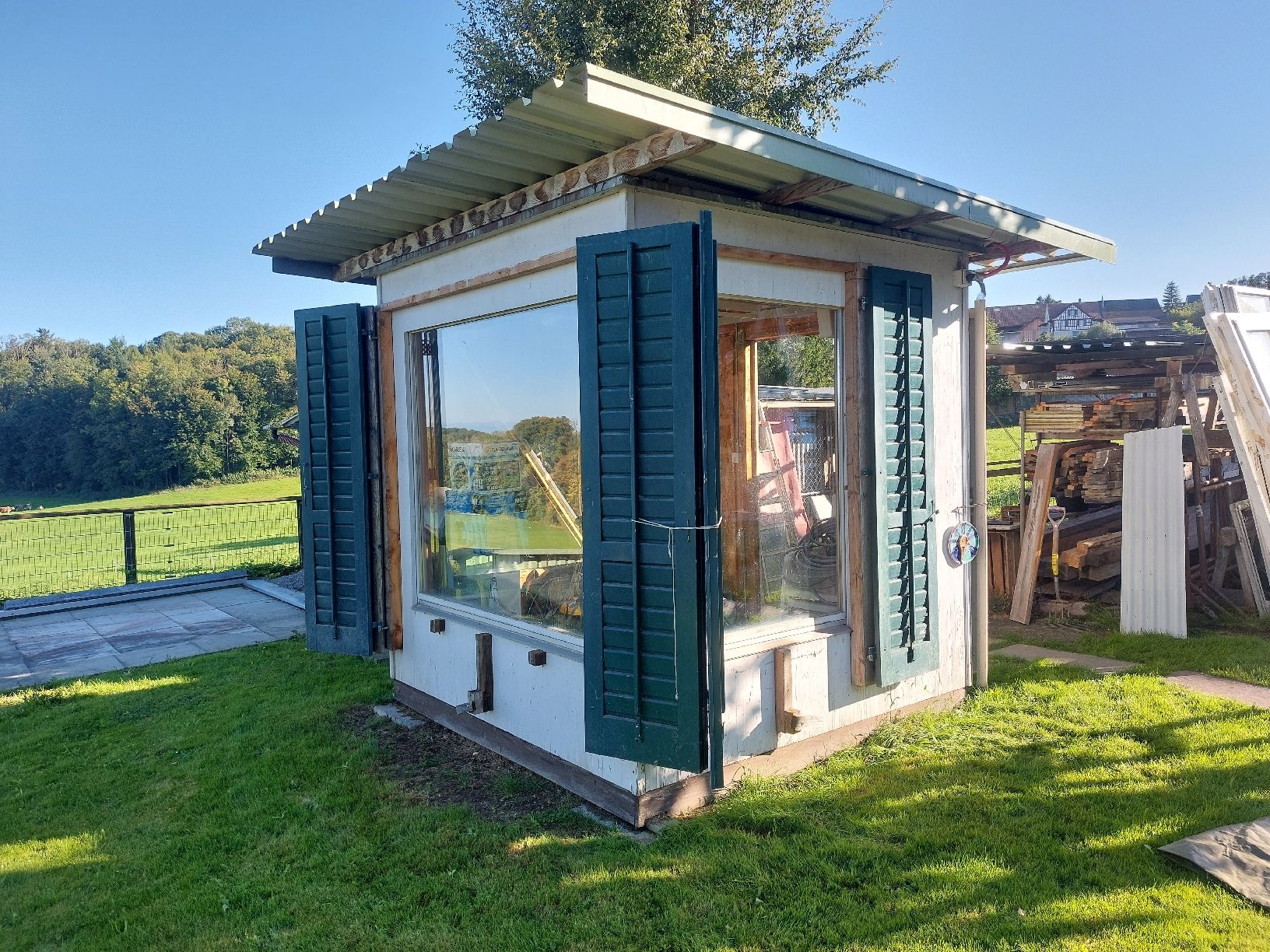 Casette da giardino & serre: Schönes Gartenhaus mit Potenzial – Usato da St. Pelagiberg venduto da rapidspez95