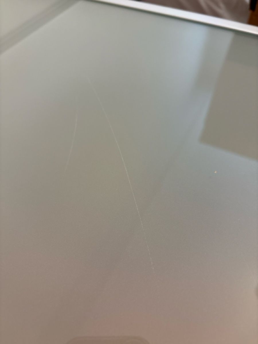Tables: Zu verschenken:Esstisch Glas Metall Gestell leicht gebraucht – D'occasion à St. Gallen par wag_pb6k 3