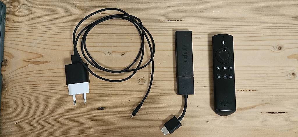 Audio- & Mediensysteme: Amazon Fire TV Stick (2. Generation) – Gebraucht aus Chur von smint_3