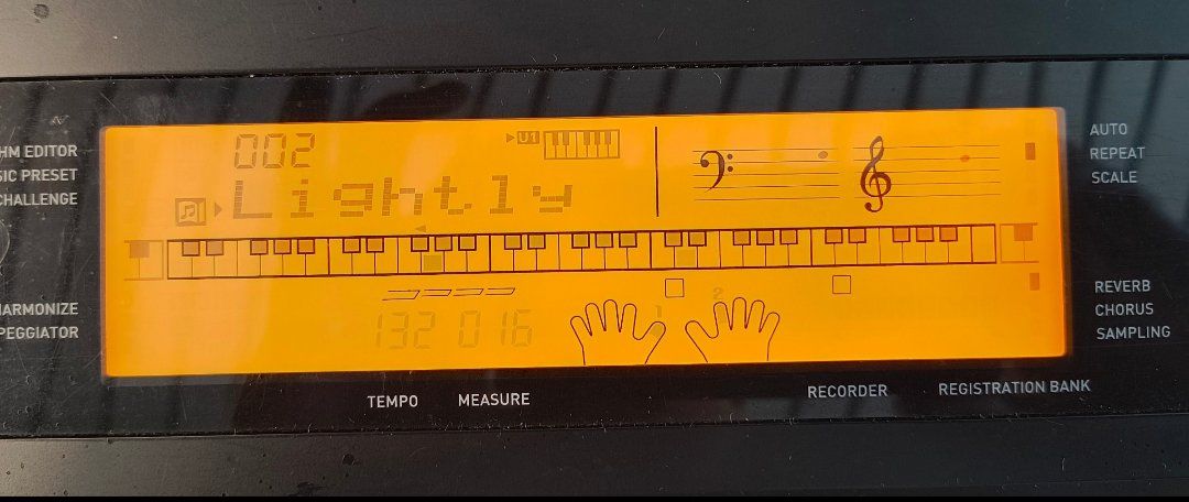 Casio Instruments de musique: Digitalpiano Casio CDP 220 RBK – D'occasion à Unterägeri par Trumpets5 6
