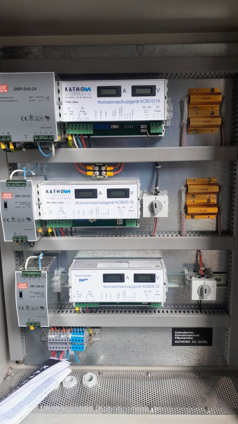 Alimentazione elettrica: Steuerschrank mit Inhalt – Usato da Unteriberg venduto da Wisipower 1