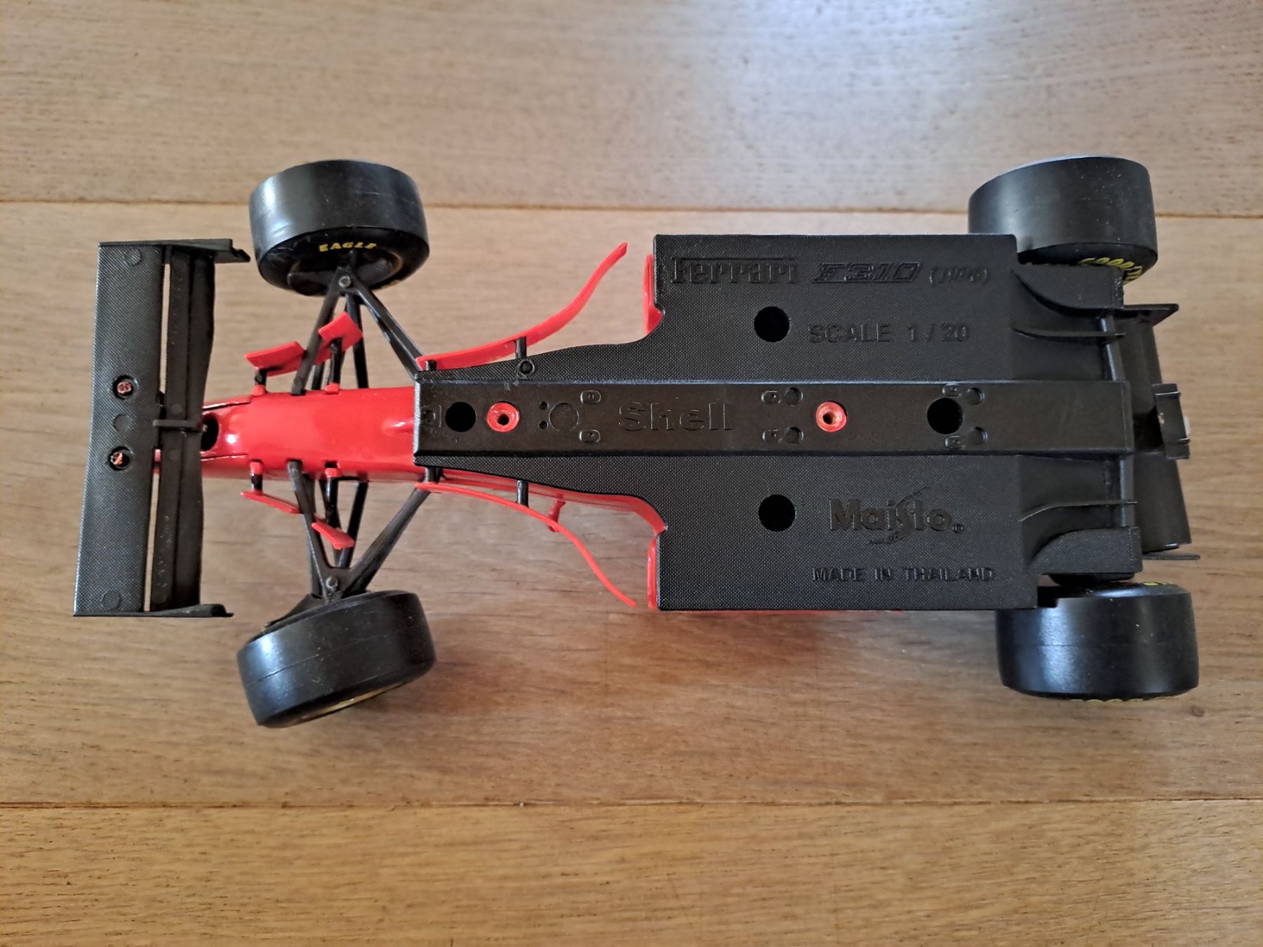 Ferrari Modellautos: Ferrari Formel 1 (310) Modelauto rot – Gebraucht aus Wängi von Raettli10 3
