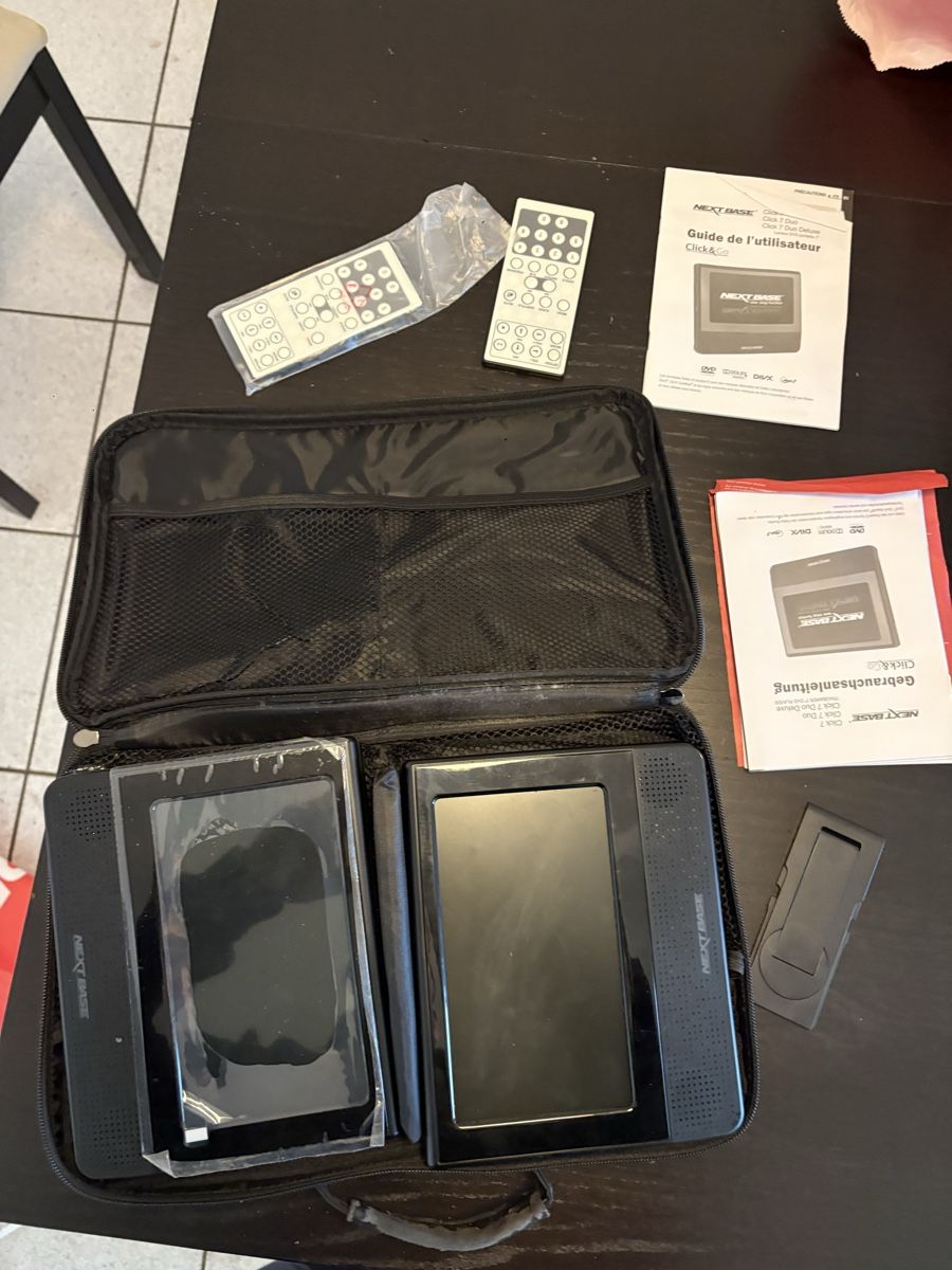 Lettore multimediale portatile: Nextbase DVD portatile doppio schermo – Usato da Bellinzona venduto da Anonymouz22