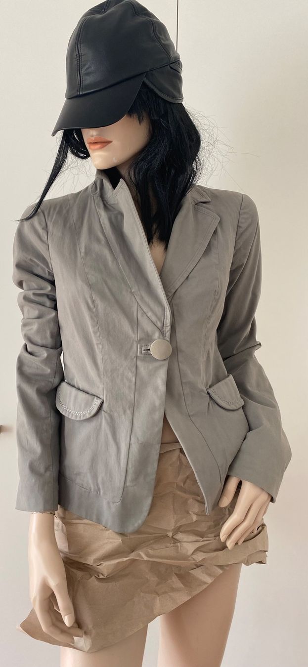 Armani Giacche: LIKE NEW EMPORIO ARMANI JACKET – Nuovo (secondo la descrizione) da Walchwil venduto da Finibaci 9