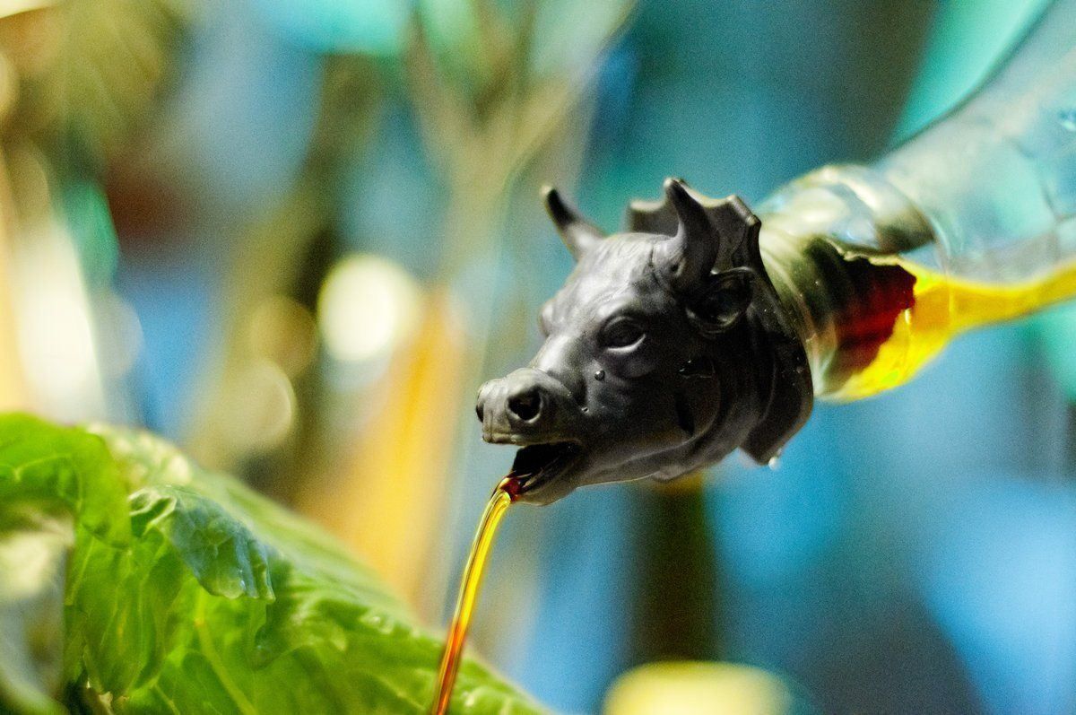 Altro in Stoviglie & Bicchieri: 3er-Set Party-Animals Flaschenausgiesser – Nuovo e nell'imballaggio originale da Schwyz venduto da mucholoco