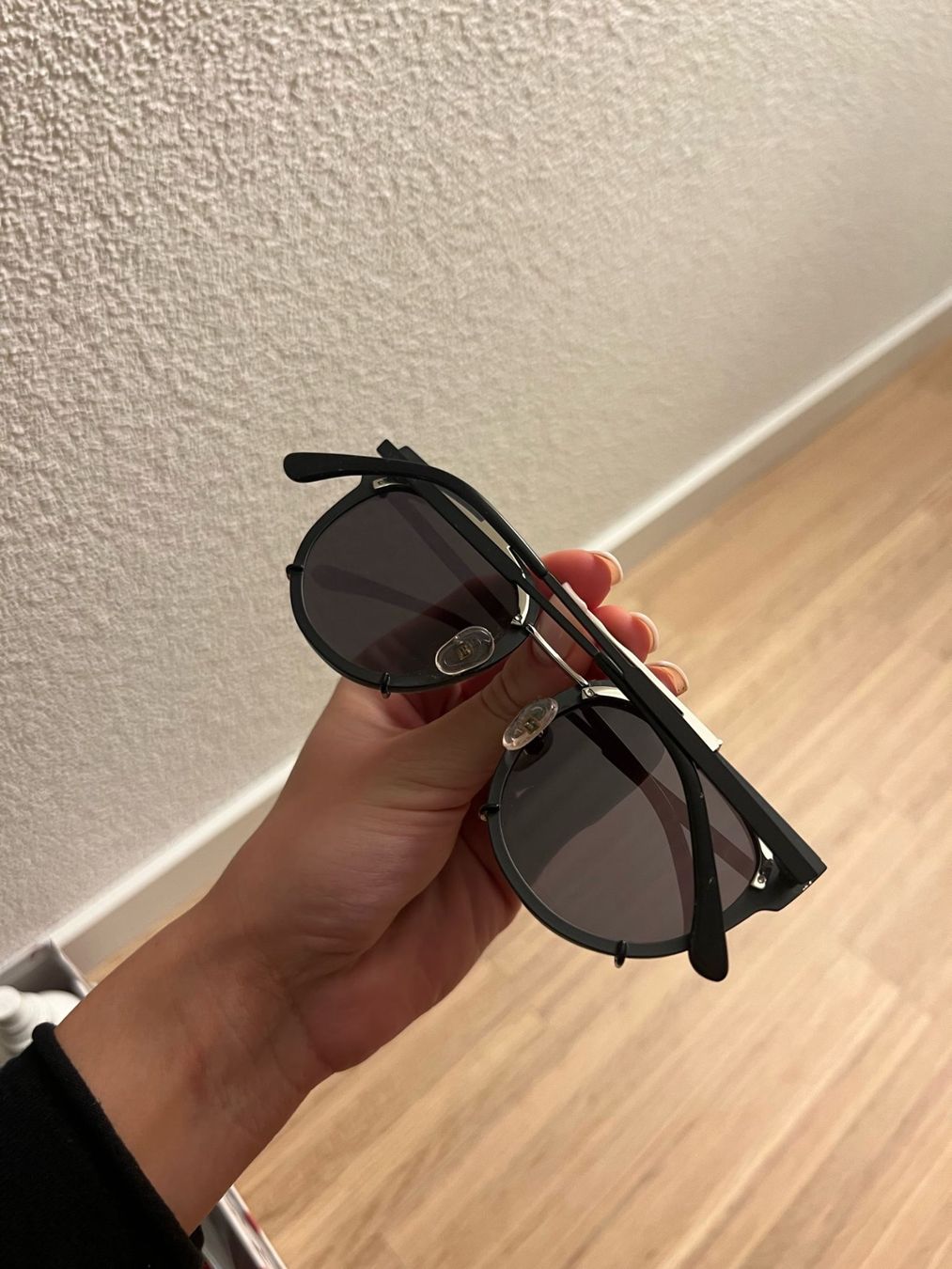 Occhiali & Lenti: Sunglasses - Vera Wang - Black – Usato da Zürich venduto da llor.dell 2