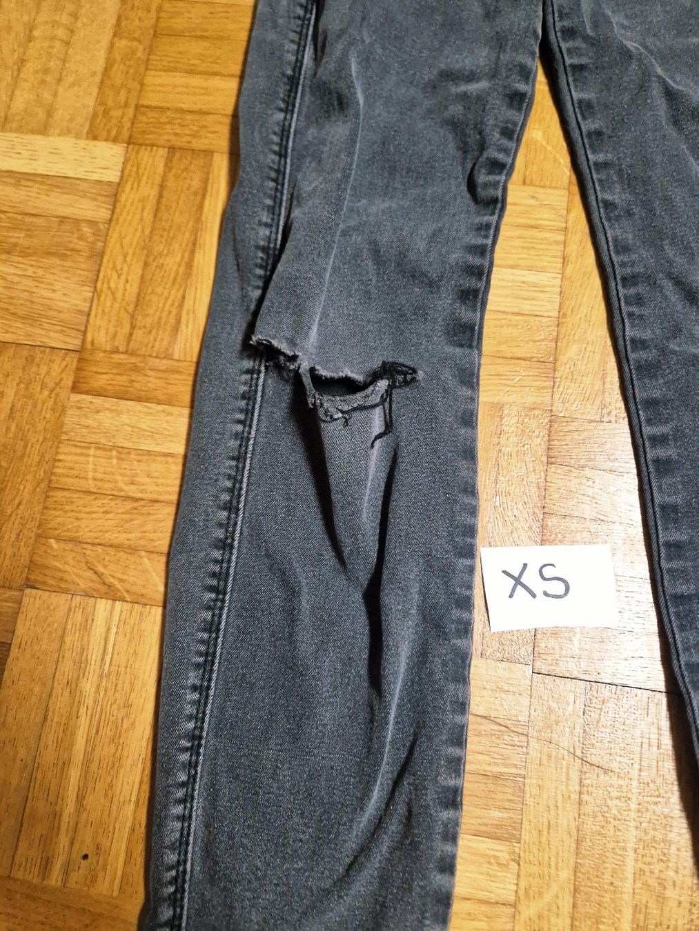 Jeans: Jeans Grösse Xs – Usato da Stüsslingen venduto da white_angel86 1