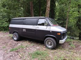 Chevy Van G30 V8. US Car. Vanlife. Fourgon aménagé. G10.G20