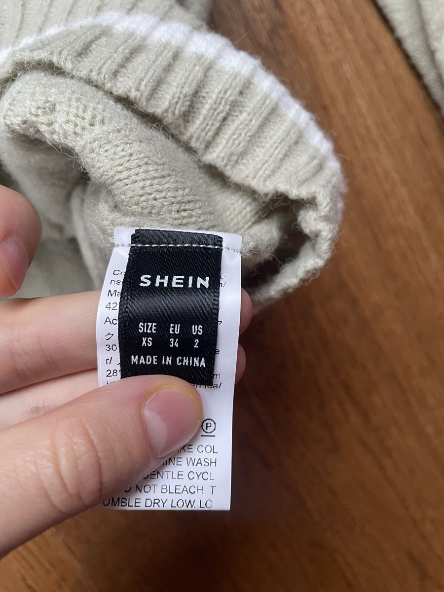 Shein Maglioni & Felpe: Pullover Grün Trendig – Usato da Wetzikon ZH venduto da tab_hk5v 5