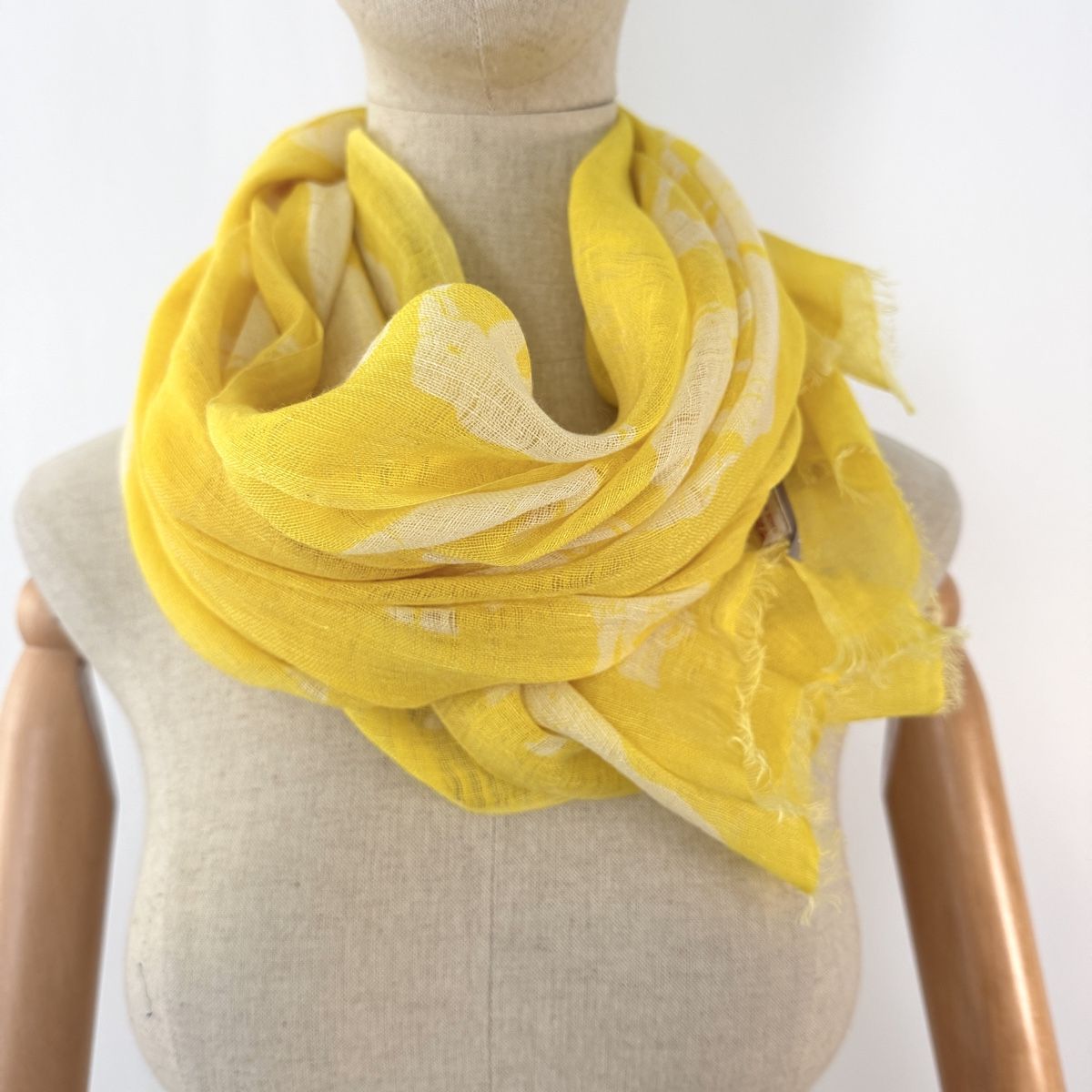 Hemisphere Foulard & Sciarpe: HEMISPHERE Wool & Linen New Scarf – Nuovo (secondo la descrizione) da Emmen venduto da Colette-Juliette