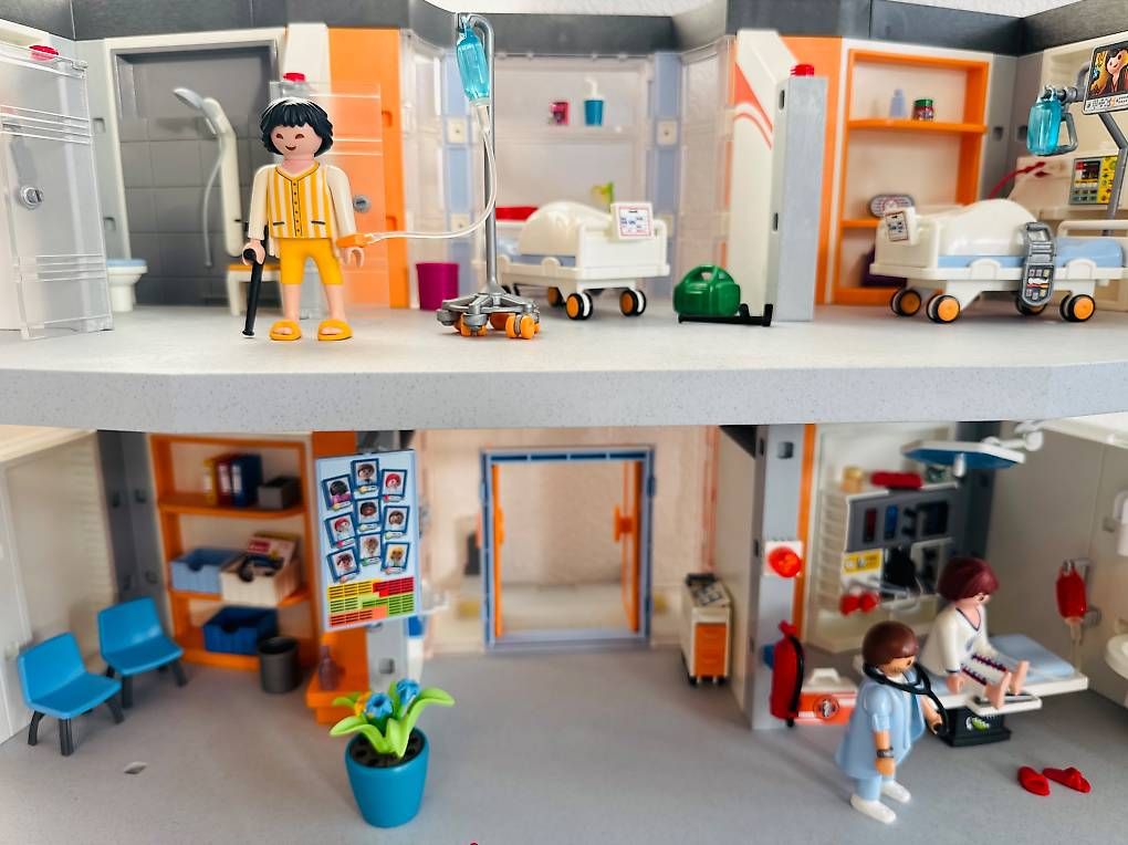 Playmobil Giocattoli: Playmobil Spital 70190 Fr. 108.- – Usato da Wil SG venduto da san_5tzg 1