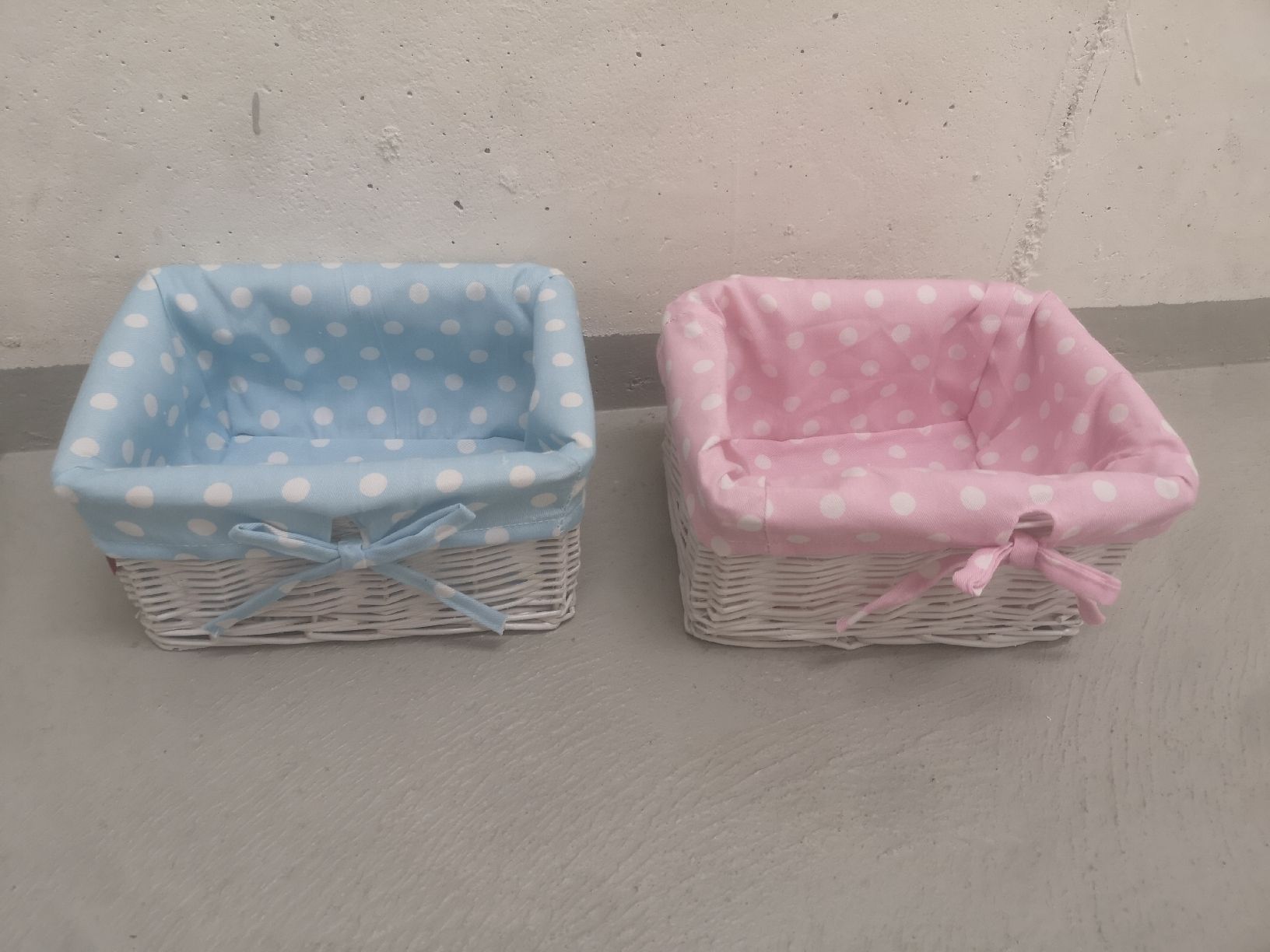 Sonstiges für Haushalt & Wohnen: Aufbehwahrungskorb Blau Rosa – Neu und originalverpackt aus Mellingen von Goldenspoon