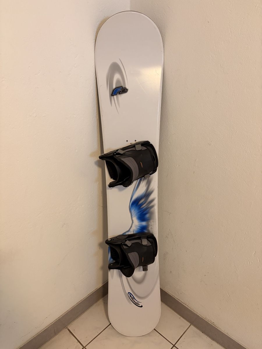 Board: Vintage Snowboard - Weiss  – Usato da Bern venduto da jus_nkp7