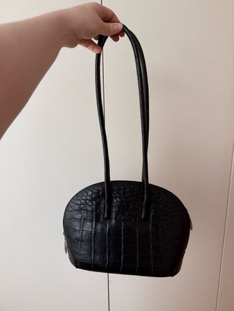 Schultertasche von Joop, schwarz Leder mit Krokodilprägung