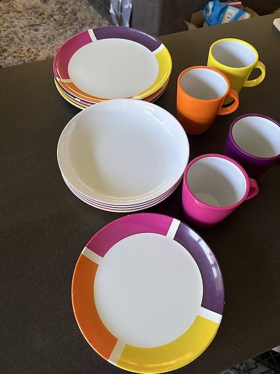 Services de table: Campinggeschirr Set – D'occasion à Wimmis par Berni78