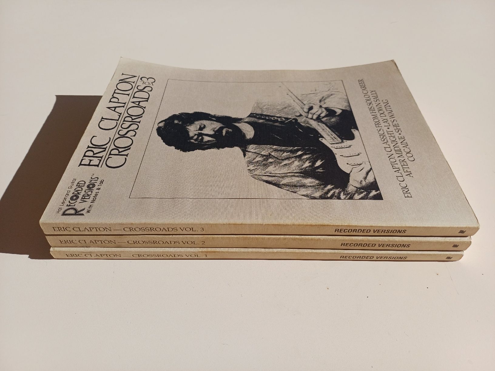 Libri: Eric Clapton "Crossroads vol.1,2,3" partitions guitares – Usato da Begnins venduto da Drastic-Sound 4